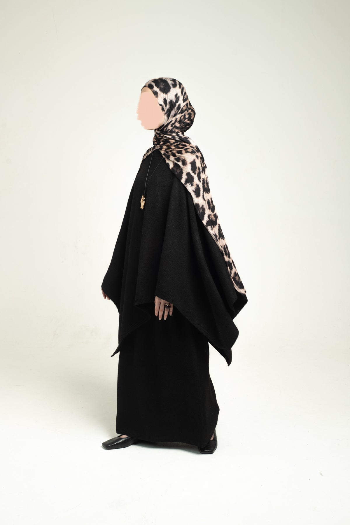 Brushed knit Cape - Black