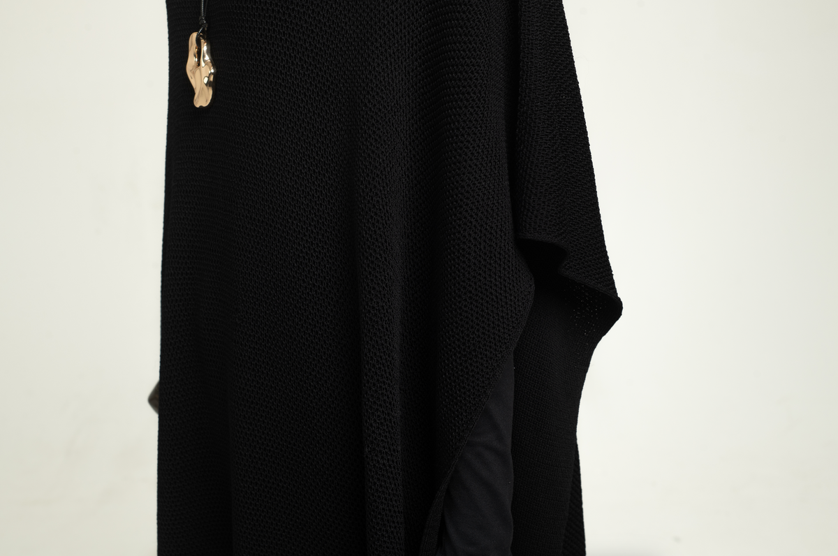 Long Knitted Cape - Black